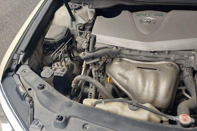 Used Toyota Camry 2016 2.0G 10th Anniversary Leading Edition Engine Bay Right