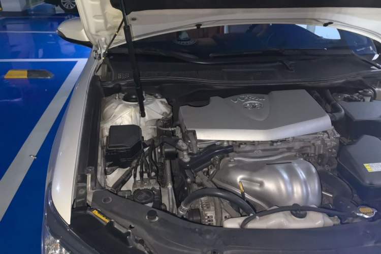 Used Toyota Camry 2016 2.0G 10th Anniversary Luxury Edition Engine Bay Right