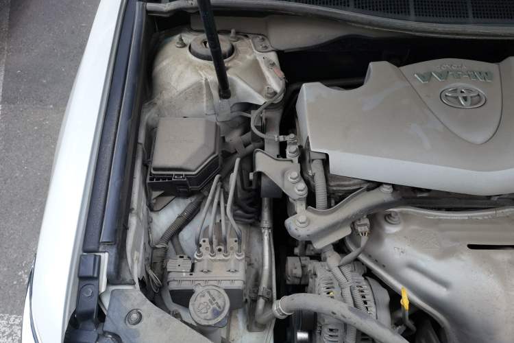 Used Toyota Camry 2016 2.0G 10th Anniversary Leading Edition Engine Bay Right