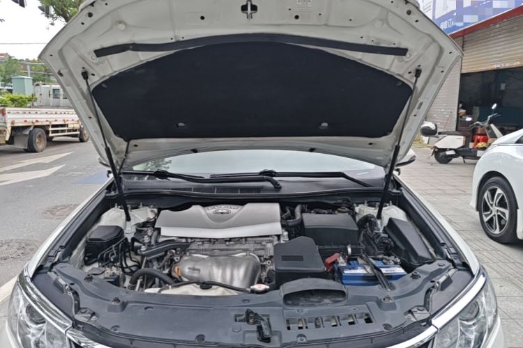 Used Toyota Camry 2016 2.0G 10th Anniversary Leading Edition Engine Bay