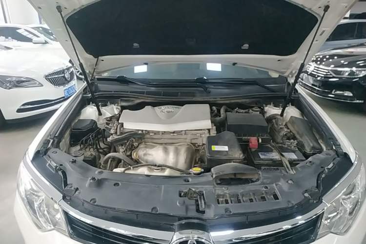 Used Toyota Camry 2016 2.0G 10th Anniversary Leading Edition Engine Bay