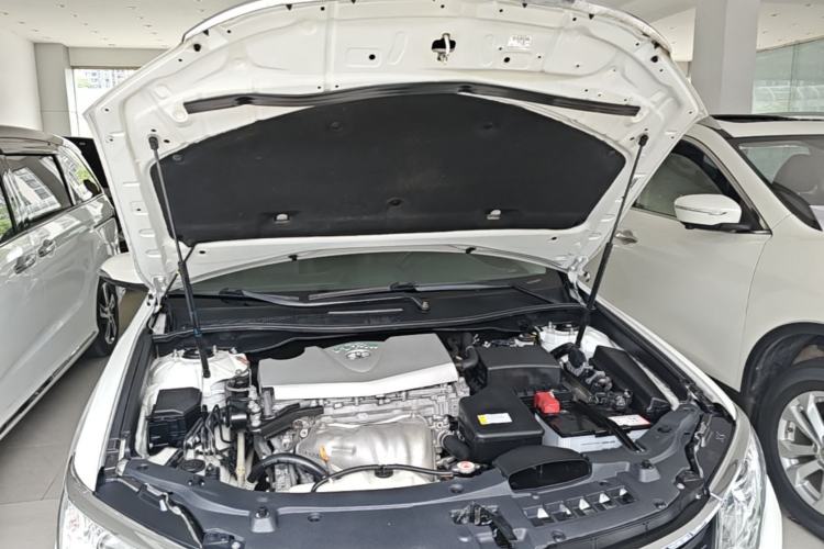 Used Toyota Camry 2016 2.0G 10th Anniversary Leading Edition Engine Bay