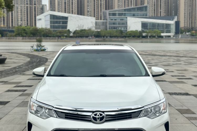 Used Toyota Camry 2016 2.0G 10th Anniversary Leading Edition Exterior 2