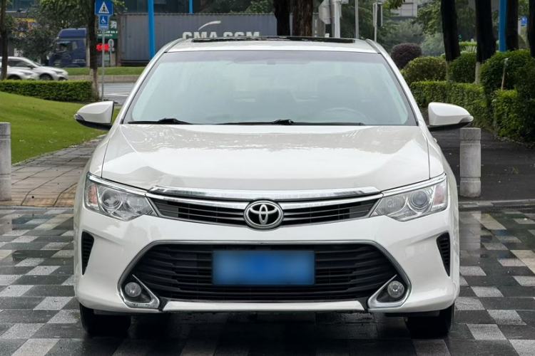 Used Toyota Camry 2016 2.0G 10th Anniversary Leading Edition Exterior 2