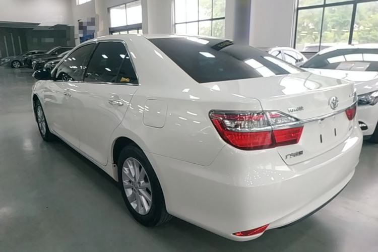Used Toyota Camry 2016 2.0G 10th Anniversary Leading Edition Exterior 2