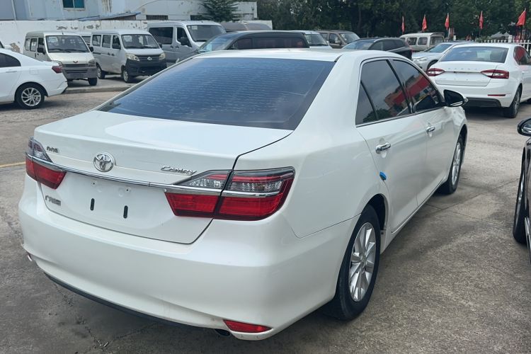 Used Toyota Camry 2016 2.0E 10th Anniversary Elite Edition Exterior 3