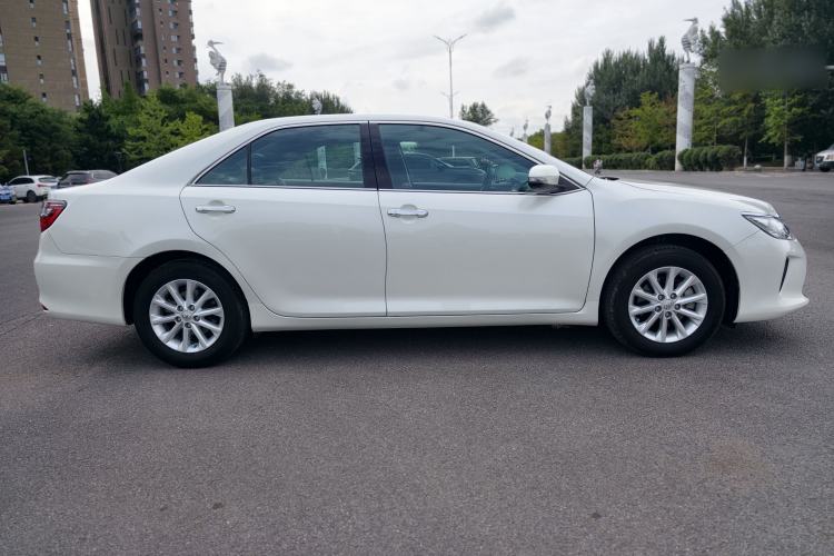 Used Toyota Camry 2016 2.0G 10th Anniversary Leading Edition Exterior 3