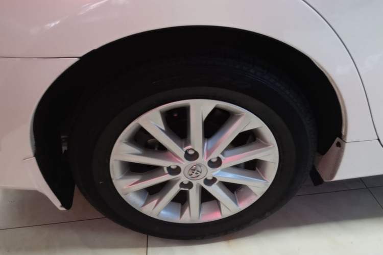 Used Toyota Camry 2016 2.0G 10th Anniversary Leading Edition Exterior 5