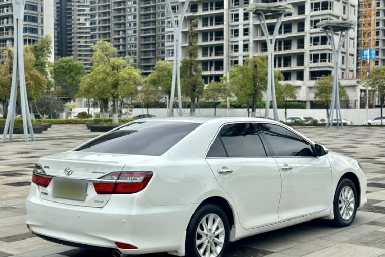 Used Toyota Camry 2016 2.0G 10th Anniversary Leading Edition Exterior 5