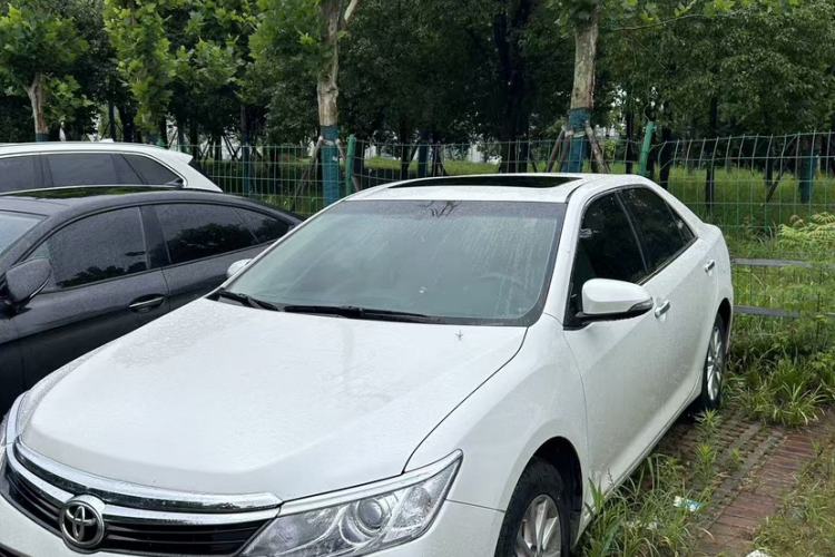 Used Toyota Camry 2016 2.0E 10th Anniversary Elite Edition Exterior 5