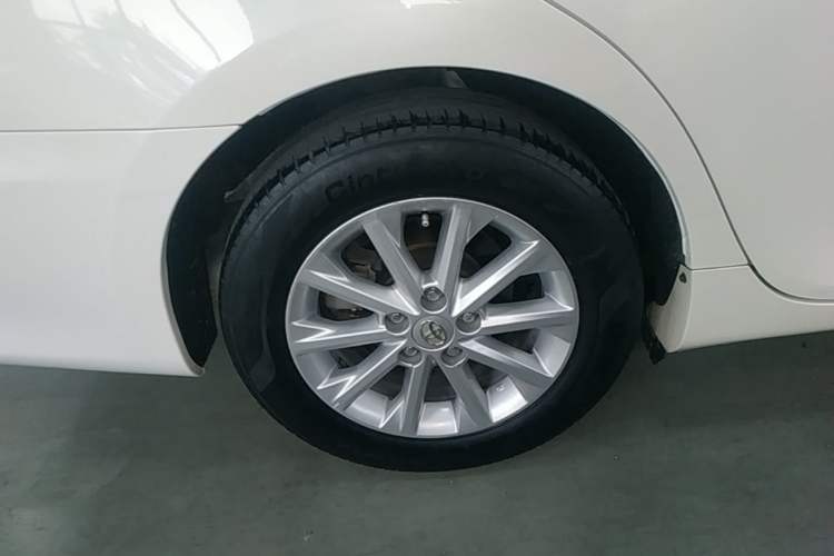 Used Toyota Camry 2016 2.0G 10th Anniversary Leading Edition Exterior 5