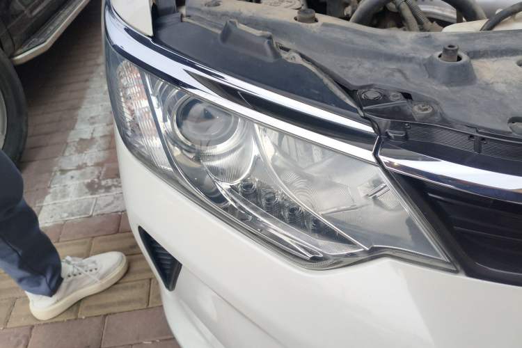 Used Toyota Camry 2016 2.0G 10th Anniversary Leading Edition Exterior 6