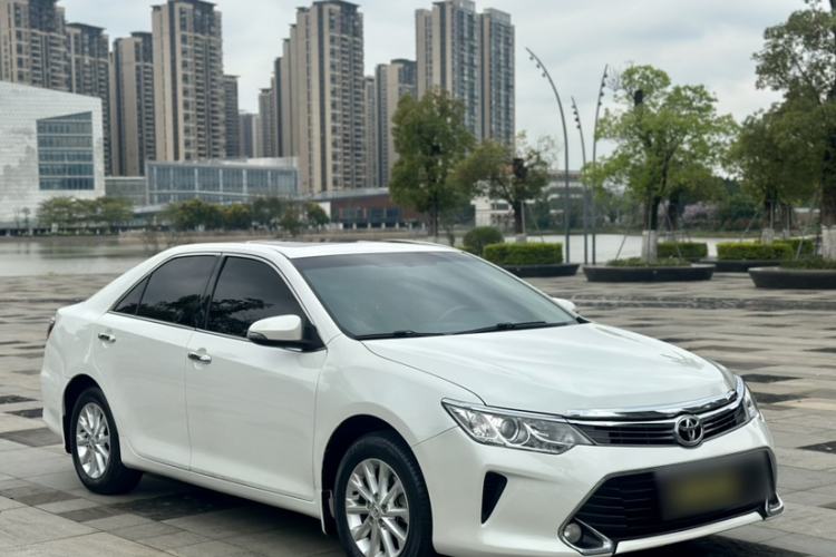 Used Toyota Camry 2016 2.0G 10th Anniversary Leading Edition Exterior 6