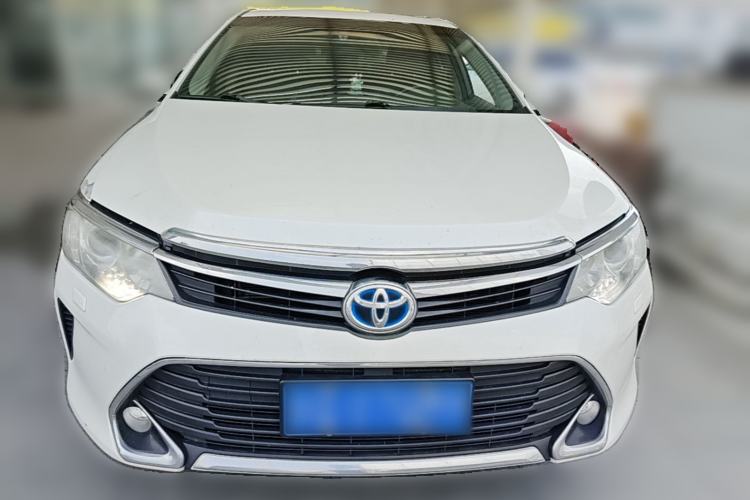 Used Toyota Camry 2016 Dual-Engine 2.5 HG 10th Anniversary Deluxe Navigation Edition Front
