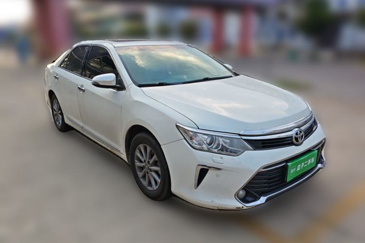 Used Toyota Camry 2016 2.0G 10th Anniversary Luxury Edition Front Right 45 Deg