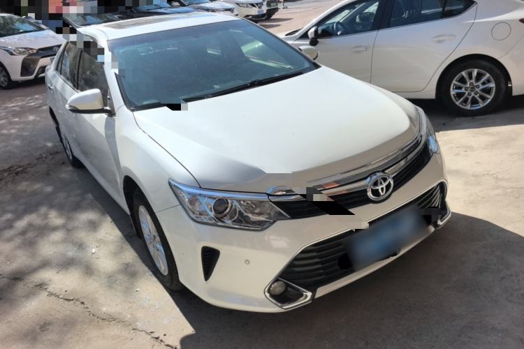 Used Toyota Camry 2016 2.0G 10th Anniversary Leading Edition Front Right 45 Deg