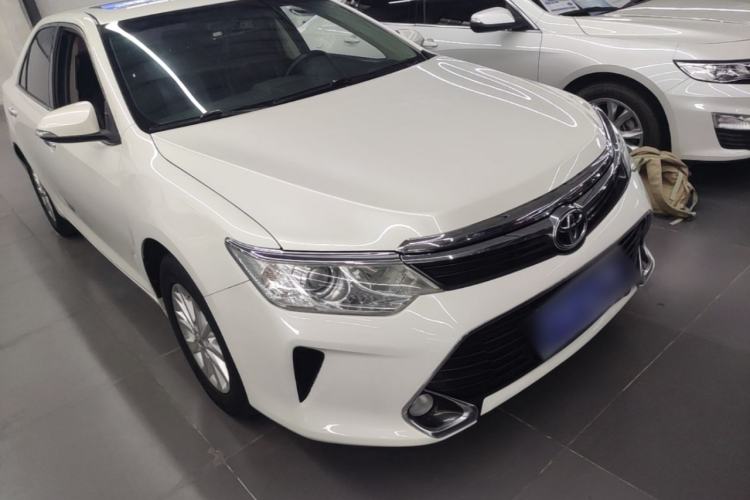 Used Toyota Camry 2016 2.0G 10th Anniversary Leading Edition Front Right 45 Deg