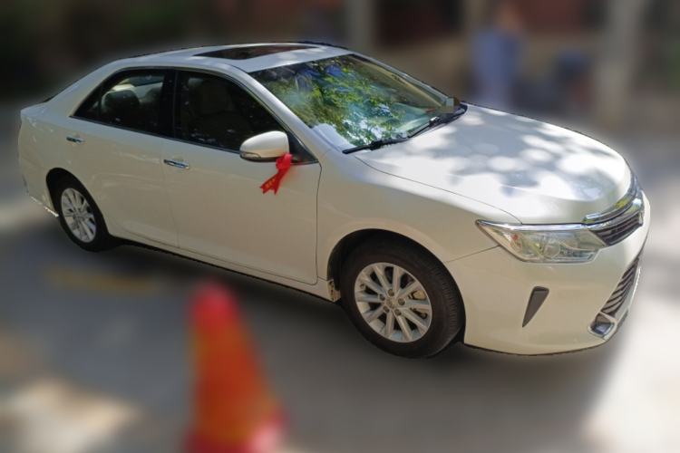 Used Toyota Camry 2016 2.0G 10th Anniversary Leading Edition Front Right 45 Deg