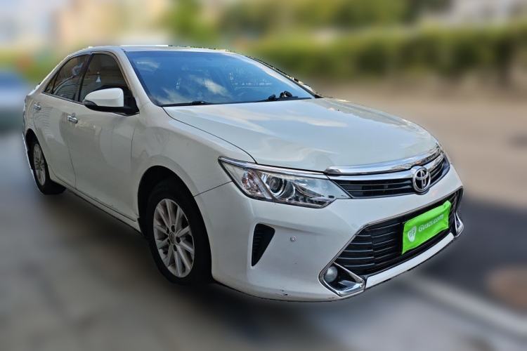 Used Toyota Camry 2016 2.0G 10th Anniversary Leading Edition Front Right 45 Deg