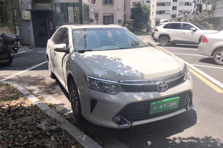 Used Toyota Camry 2016 2.0G 10th Anniversary Leading Edition Front Right 45 Deg