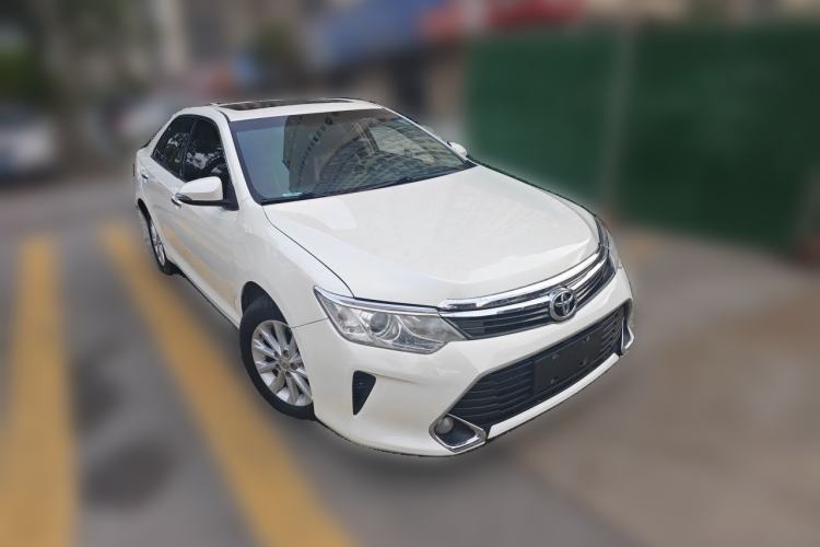 Used Toyota Camry 2016 2.0E 10th Anniversary Elite Edition Front Right 45 Deg