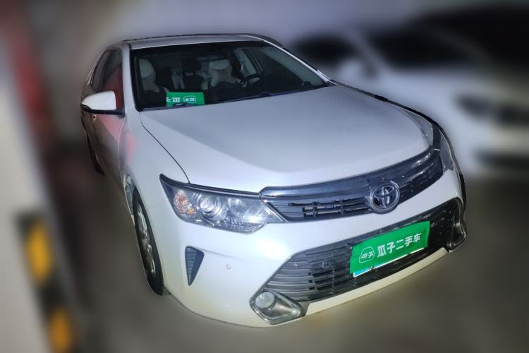 Used Toyota Camry 2016 2.0G 10th Anniversary Leading Edition Front Right 45 Deg