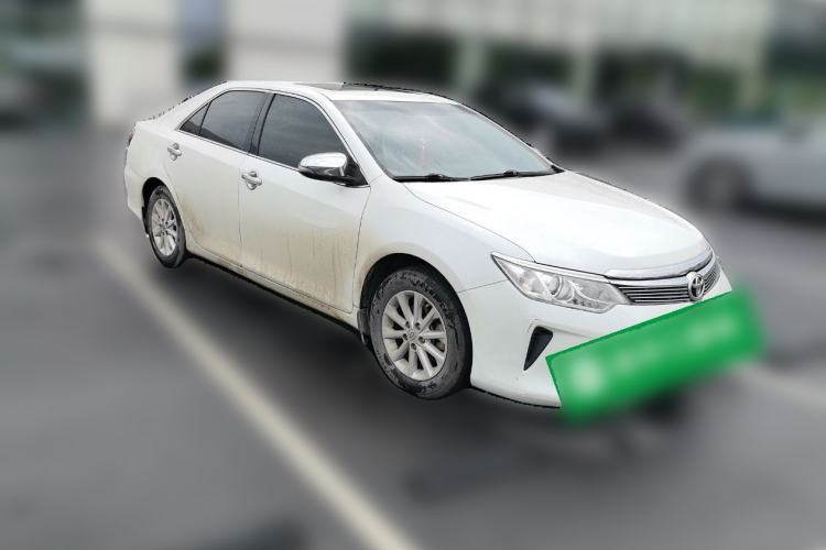 Used Toyota Camry 2016 2.0G 10th Anniversary Leading Edition Front Right 45 Deg