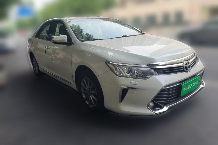 Used Toyota Camry 2016 2.0G 10th Anniversary Luxury Edition Front Right 45 Deg