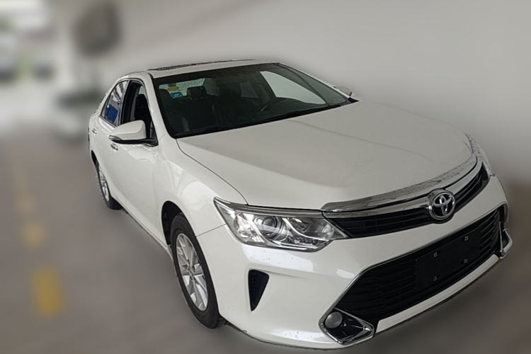 Used Toyota Camry 2016 2.0G 10th Anniversary Leading Edition Front Right 45 Deg