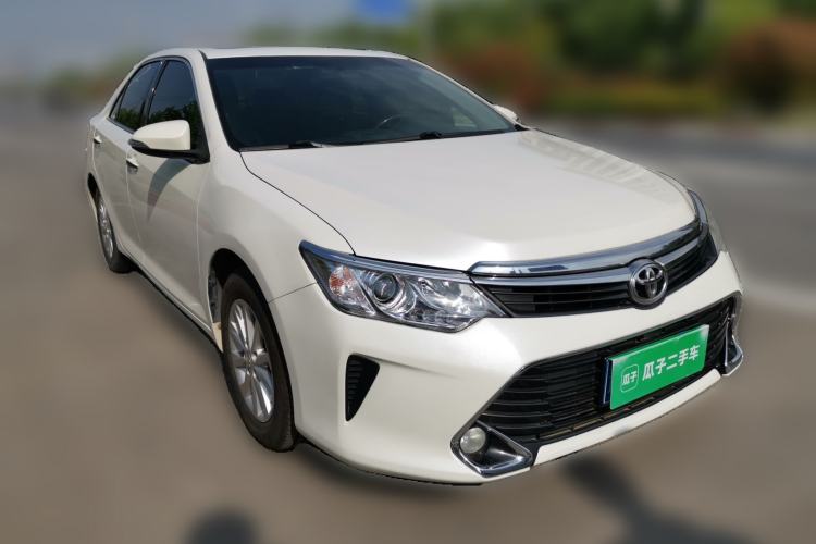 Used Toyota Camry 2016 2.0G 10th Anniversary Leading Edition Front Right 45 Deg