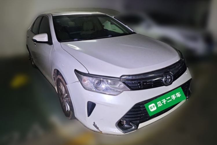 Used Toyota Camry 2016 2.0E 10th Anniversary Elite Edition Front Right 45 Deg