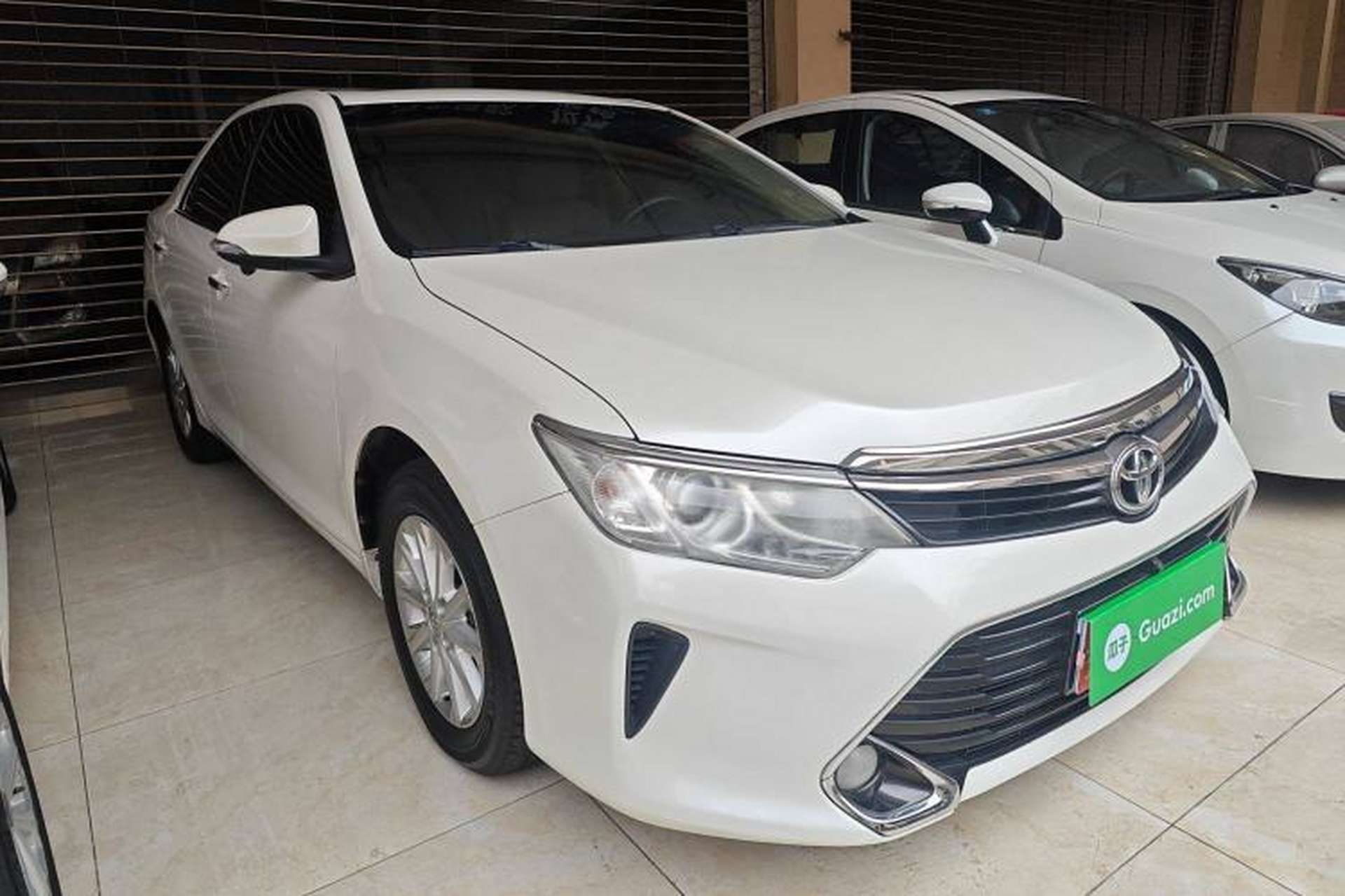 Used Toyota Camry 2016 2.0E 10th Anniversary Elite Edition Front Right 45 Deg