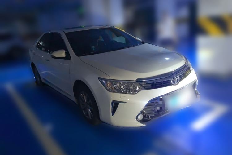 Used Toyota Camry 2016 2.0G 10th Anniversary Luxury Edition Front Right 45 Deg