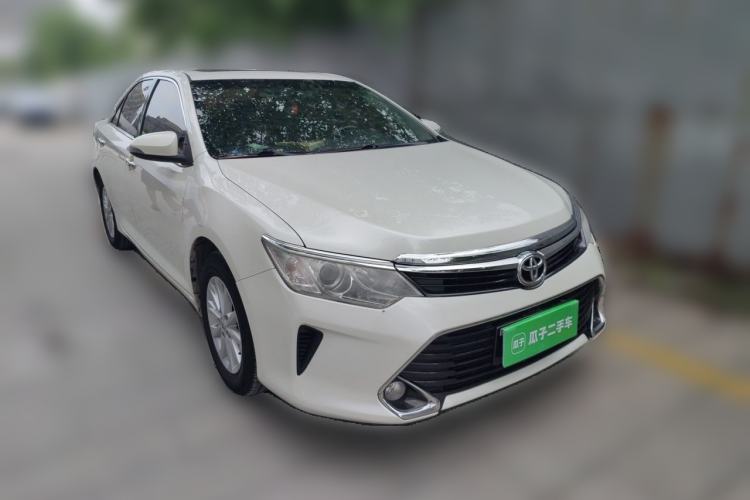 Used Toyota Camry 2016 2.0G 10th Anniversary Leading Edition Front Right 45 Deg