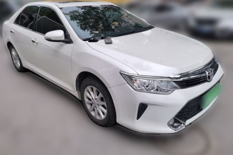 Used Toyota Camry 2016 2.0G 10th Anniversary Leading Edition Front Right 45 Deg