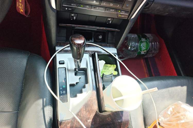 Used Toyota Camry 2016 2.0G 10th Anniversary Leading Edition Gear Lever
