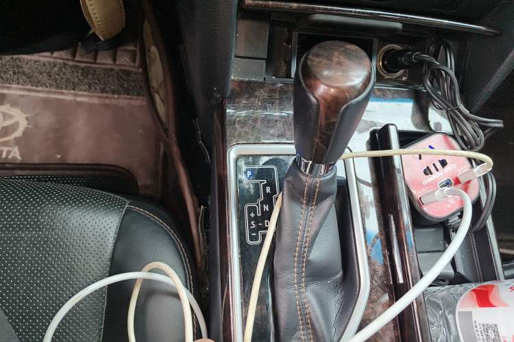 Used Toyota Camry 2016 2.0G 10th Anniversary Leading Edition Gear Lever