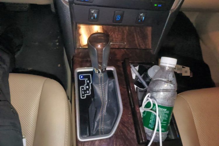 Used Toyota Camry 2016 2.0G 10th Anniversary Leading Edition Gear Lever