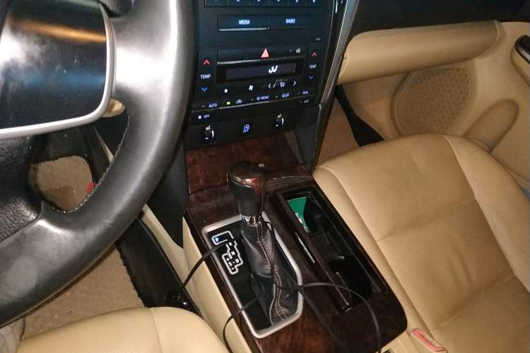 Used Toyota Camry 2016 2.0G 10th Anniversary Leading Edition Gear Lever