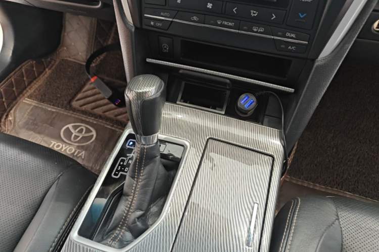 Used Toyota Camry 2016 2.0S 10th Anniversary Lingdong Edition Gear Lever