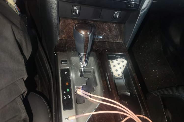 Used Toyota Camry 2016 2.0G 10th Anniversary Leading Edition Gear Lever