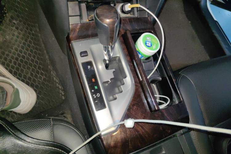 Used Toyota Camry 2016 2.0G 10th Anniversary Leading Edition Gear Lever