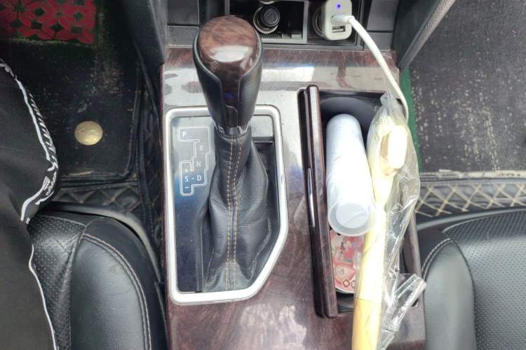 Used Toyota Camry 2016 2.0G 10th Anniversary Leading Edition Gear Lever