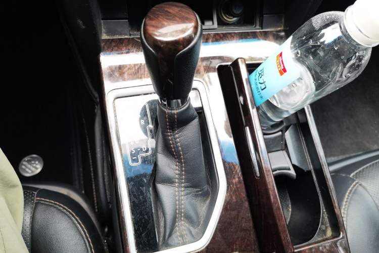 Used Toyota Camry 2016 2.0G 10th Anniversary Leading Edition Gear Lever