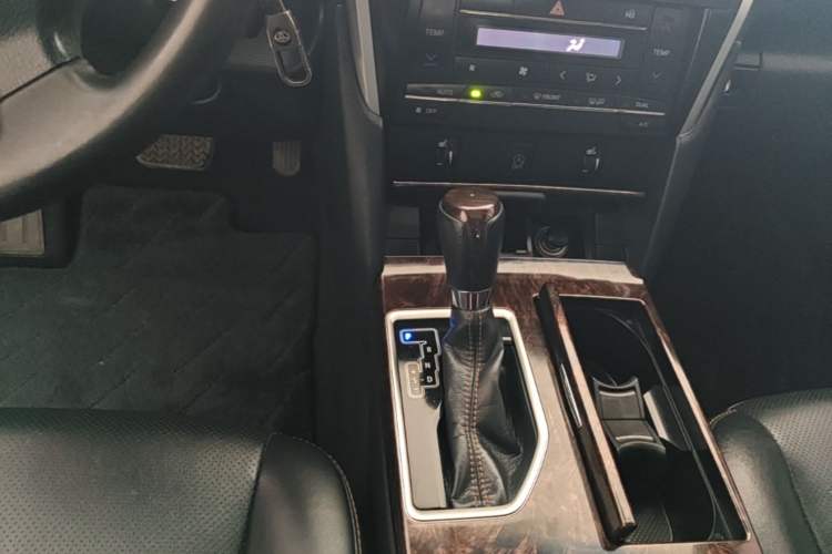Used Toyota Camry 2016 2.0G 10th Anniversary Leading Edition Gear Lever