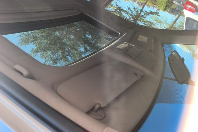 Used Toyota Camry 2016 2.0G 10th Anniversary Leading Edition Headliner