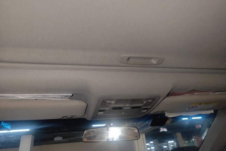 Used Toyota Camry 2016 2.0G 10th Anniversary Leading Edition Headliner