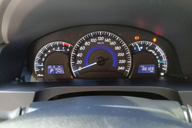 Used Toyota Camry 2016 2.0G 10th Anniversary Leading Edition Instrument Cluster