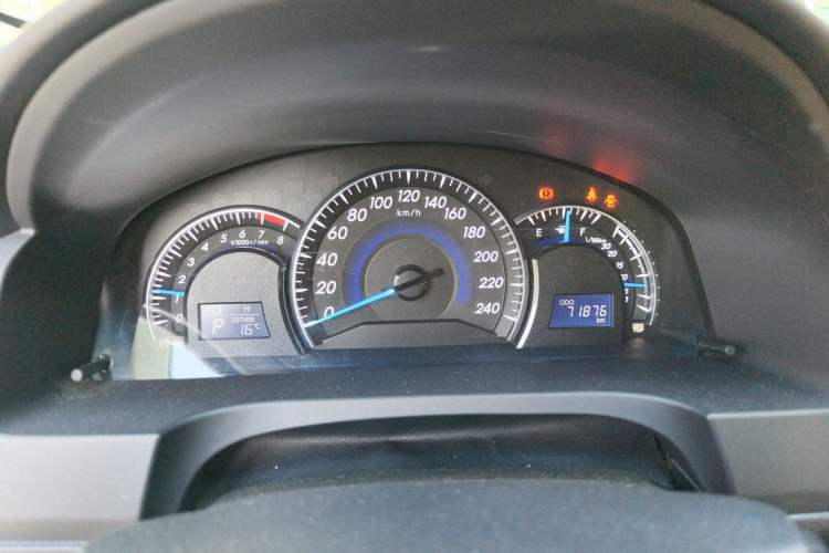 Used Toyota Camry 2016 2.0G 10th Anniversary Luxury Edition Instrument Cluster