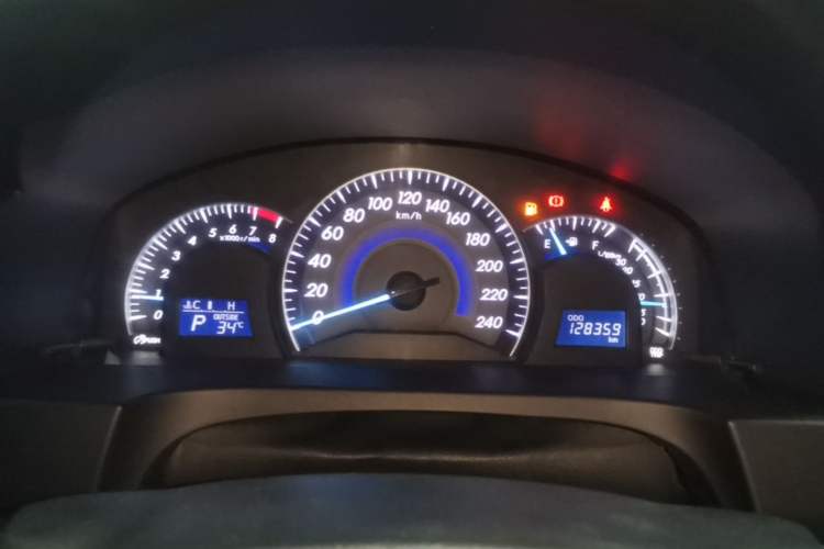 Used Toyota Camry 2016 2.0G 10th Anniversary Leading Edition Instrument Cluster